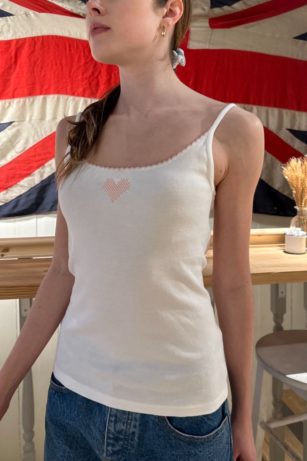 Skylar Cross Stitch Heart Tank | White / XS/S