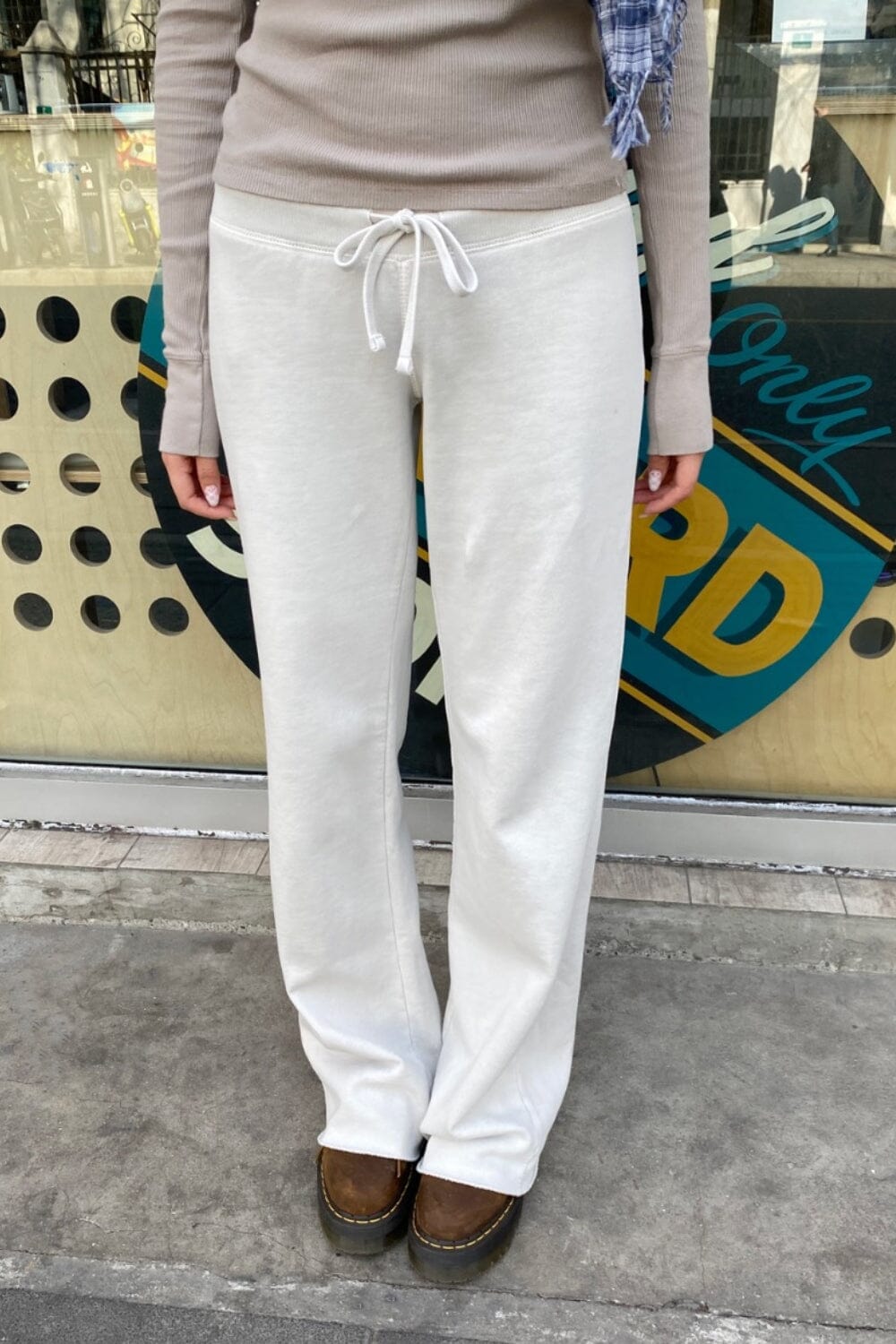 Hillary Soft Yoga Pants | Light Silver Grey / XS/S
