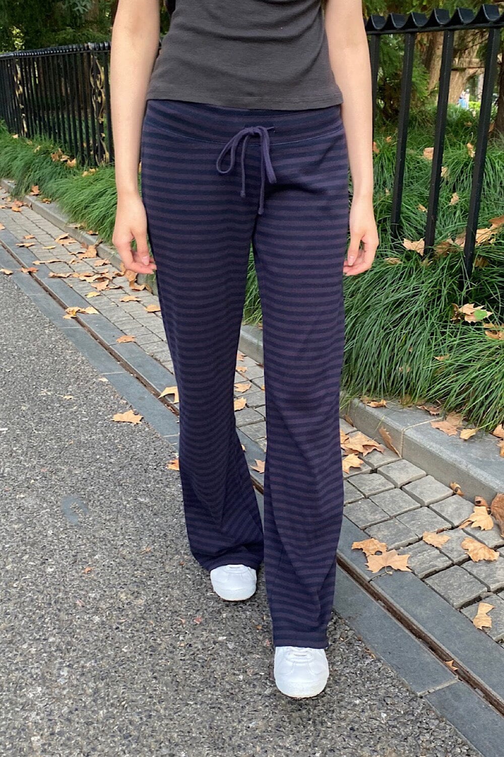 Hilary Stripes Pants | Faded Navy Stripes / XS/S