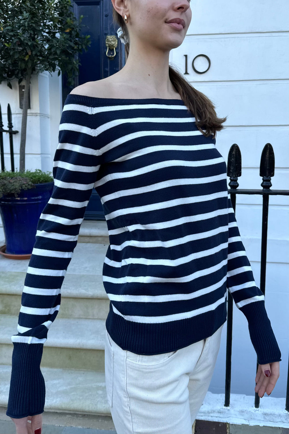 Navy Blue With Thin White Stripes / Regular Fit