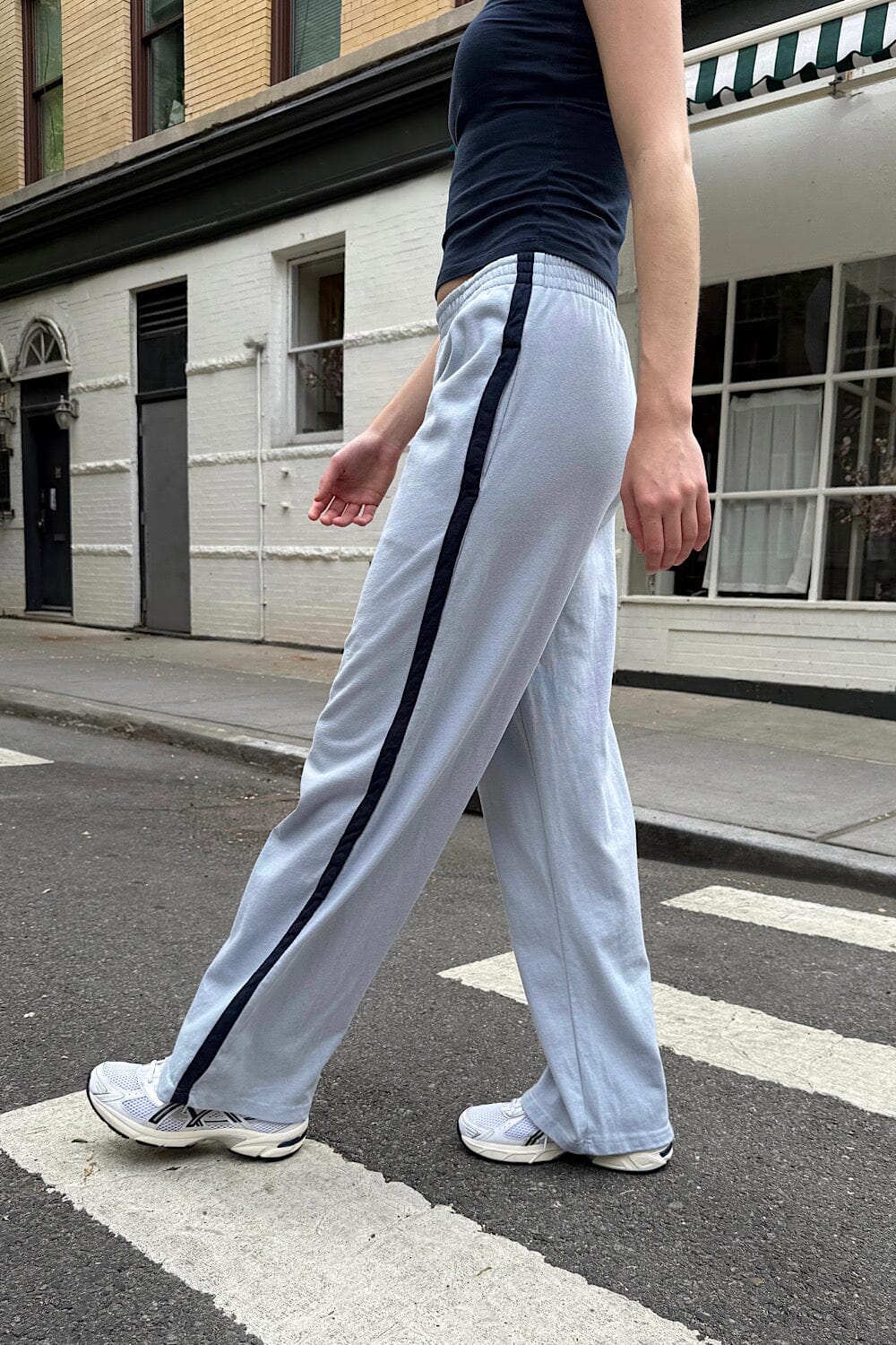 Anastasia Side Stripe Sweatpants – Brandy Melville Australia