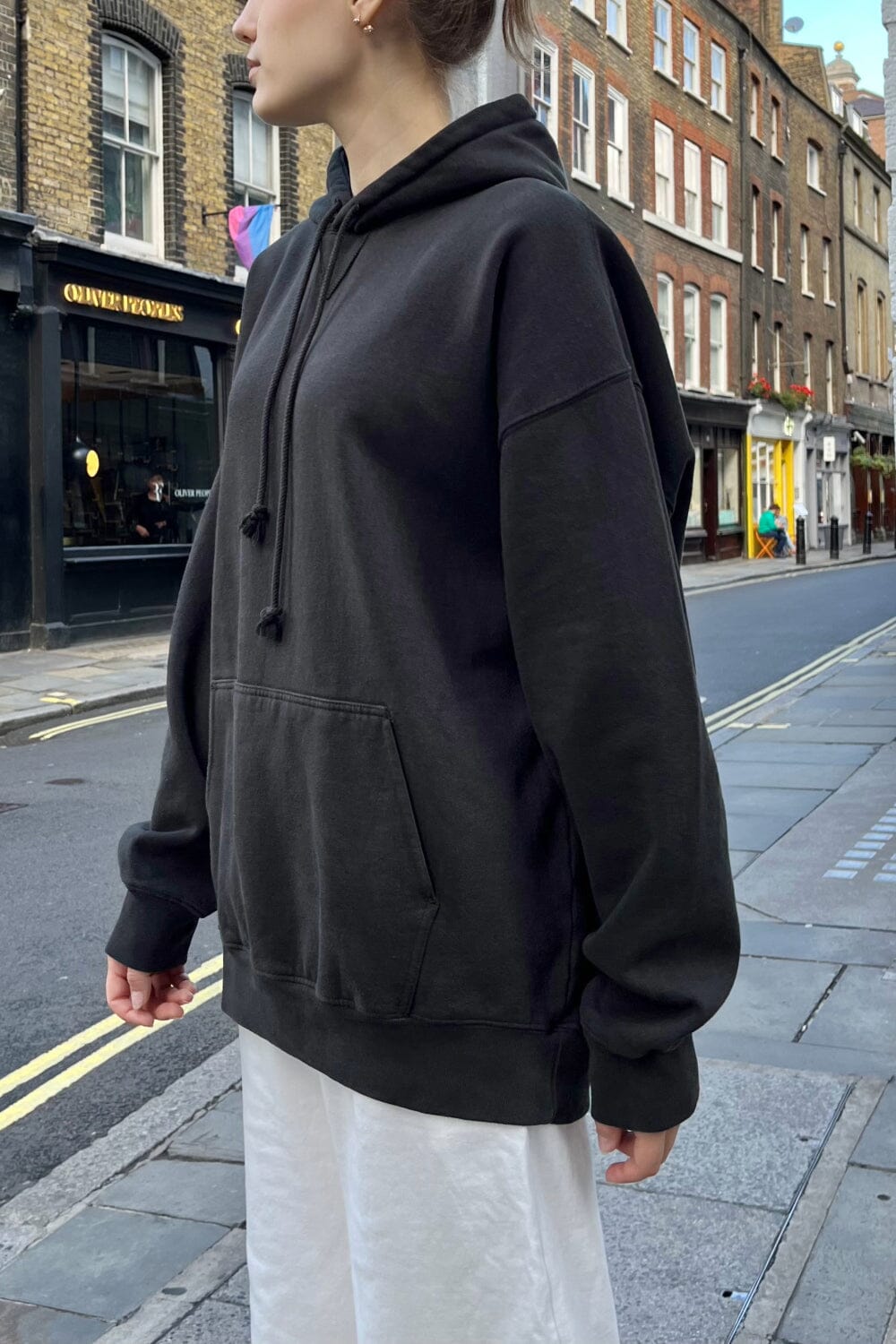 Black / Oversized Fit