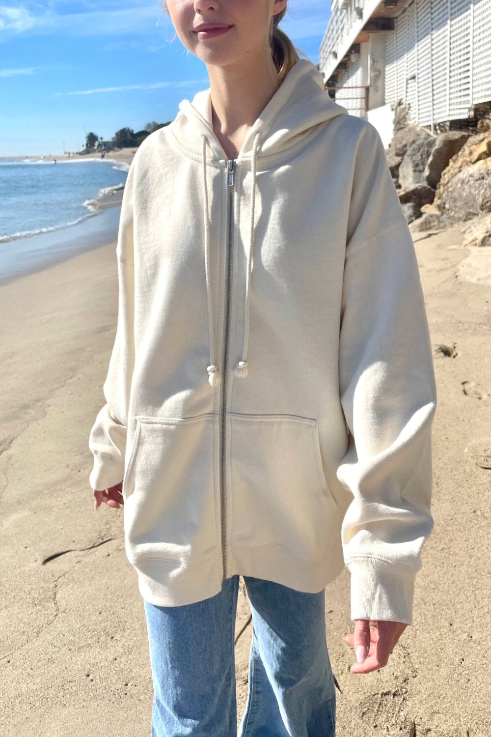 Cream / Oversized Fit