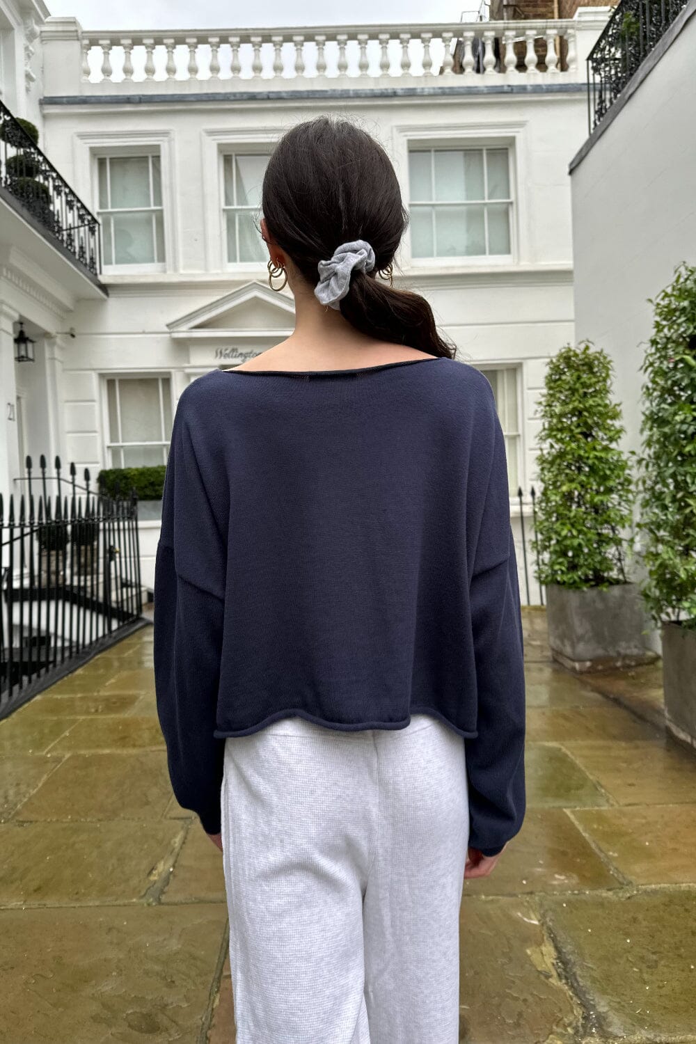 Navy Blue / Cropped Fit