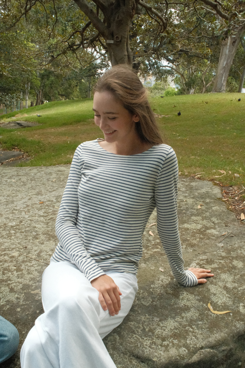 Faded Navy Ivory Stripes / XS/S