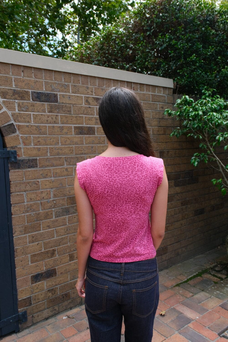 Amara Leopard Top | Bright Pink Leopard / XS/S