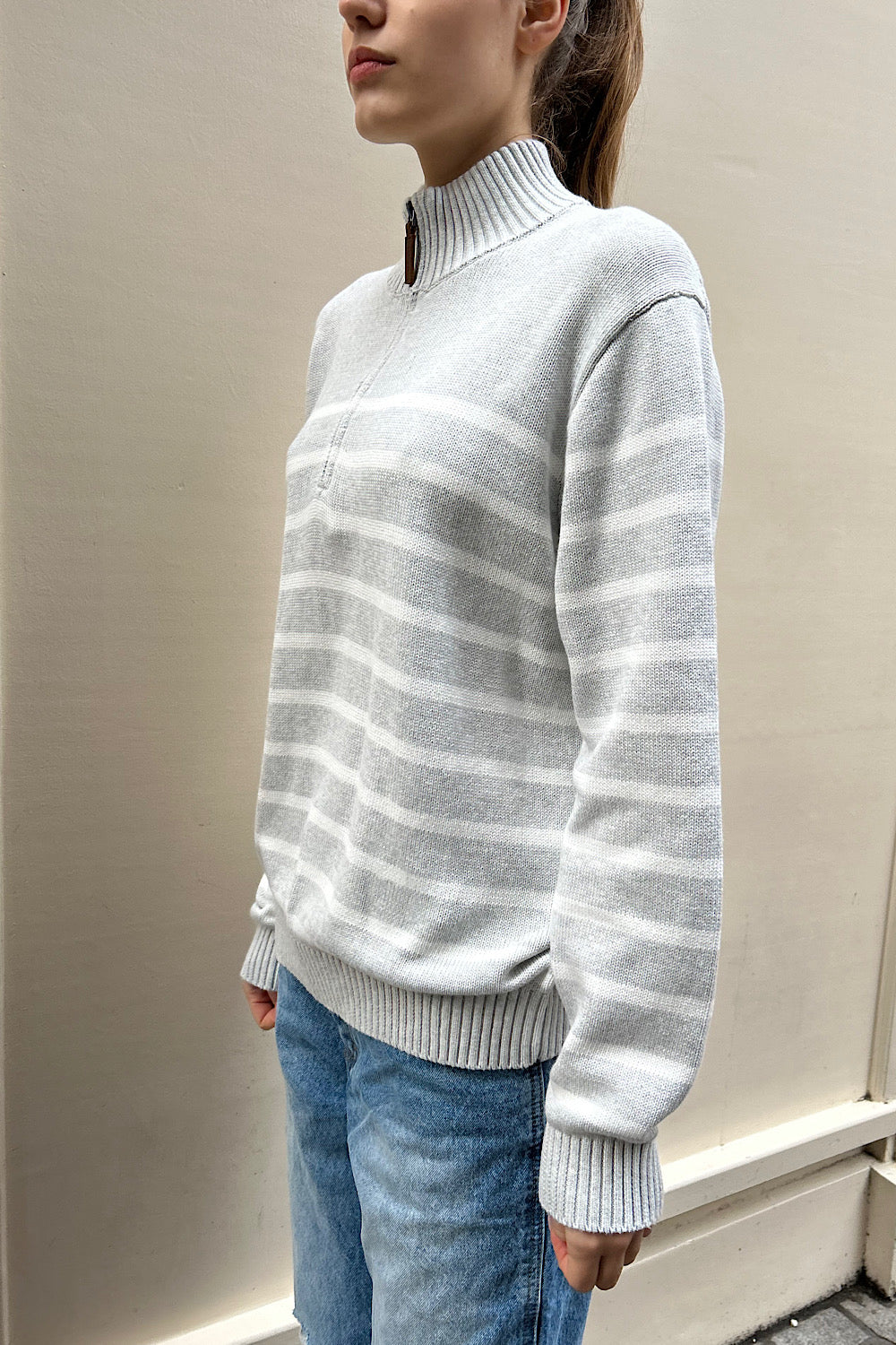 White Silver Thin Stripes / Oversized Fit