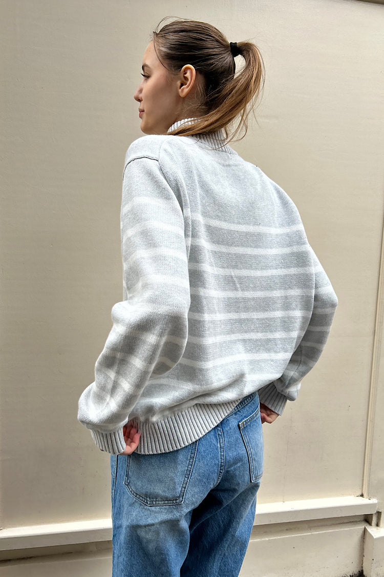 White Silver Thin Stripes / Oversized Fit