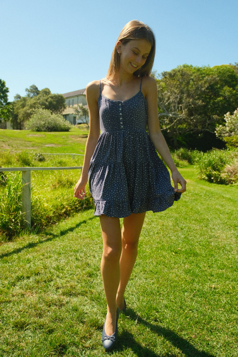 Washed Navy Blue With White Floral / XS/S