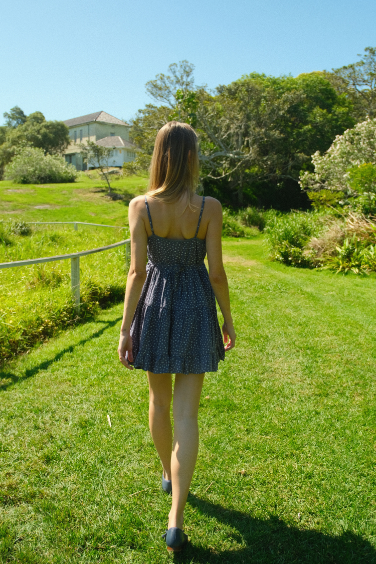 Maeve dress | Washed Navy Blue With White Floral / XS/S