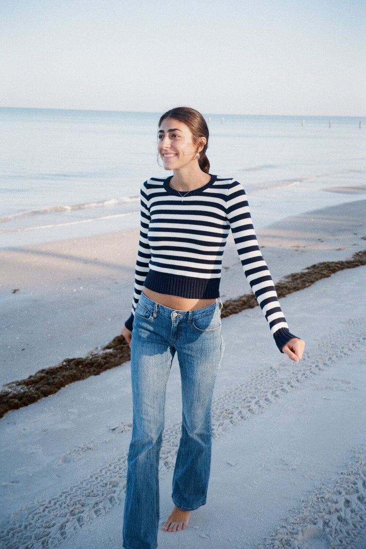 Martha Striped Sweater | White And Navy Horizontal Stripes / XS/S