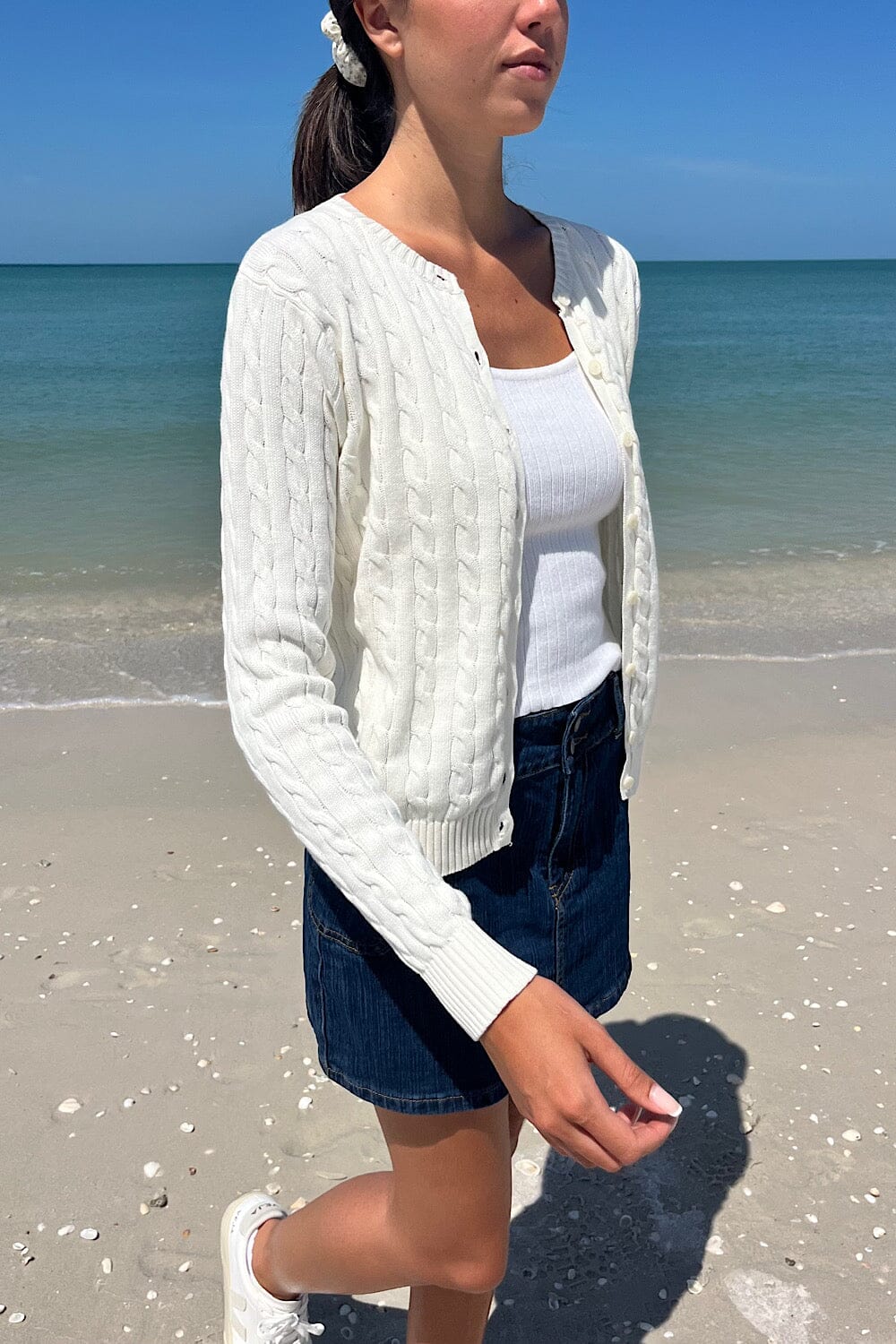 White / S/M