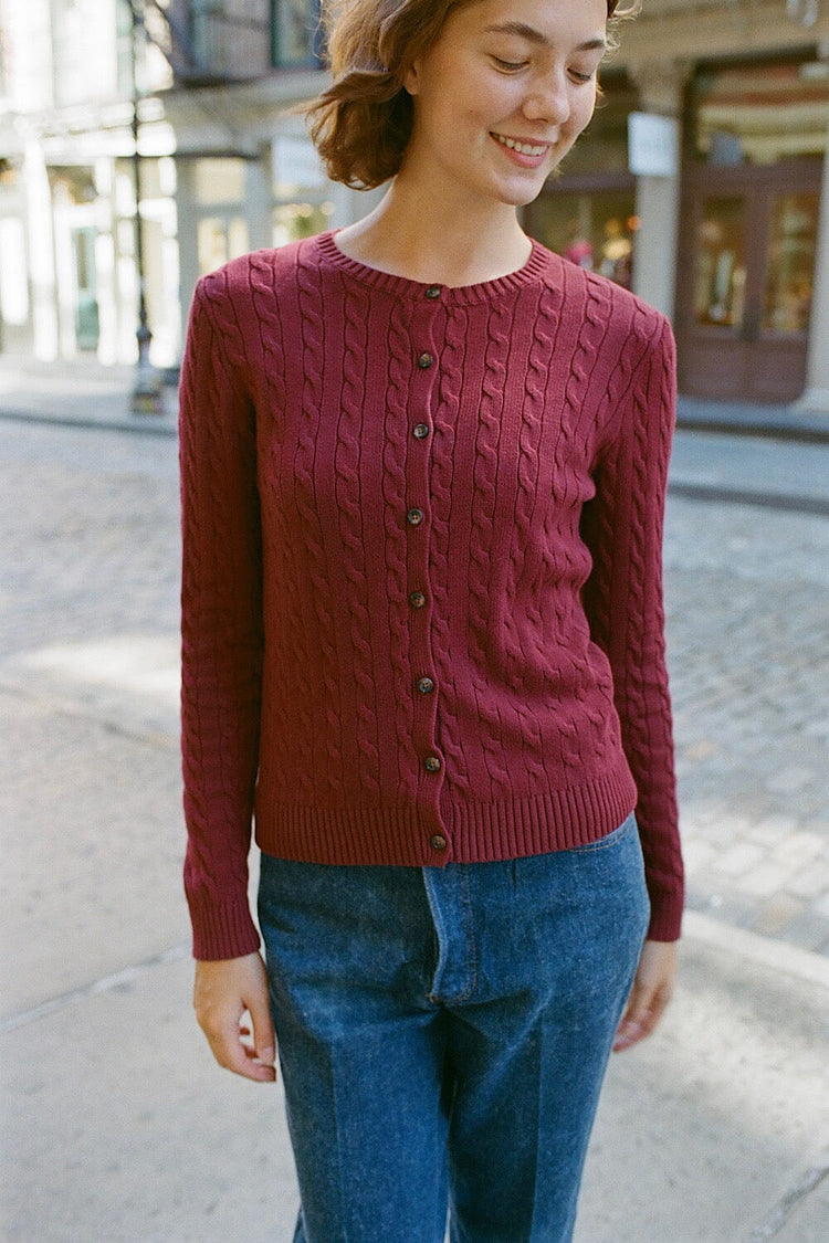 Amalie Cable Knit Cardigan | Burgundy / Regular Fit