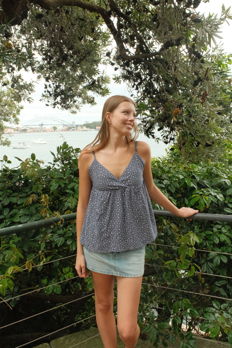 Edith Floral Tank | Washed Navy Blue With White Floral / XS/S