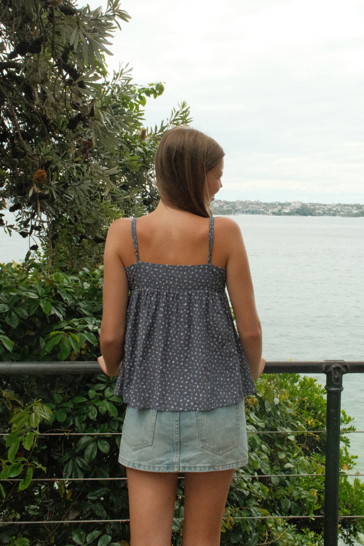 Edith Floral Tank | Washed Navy Blue With White Floral / XS/S