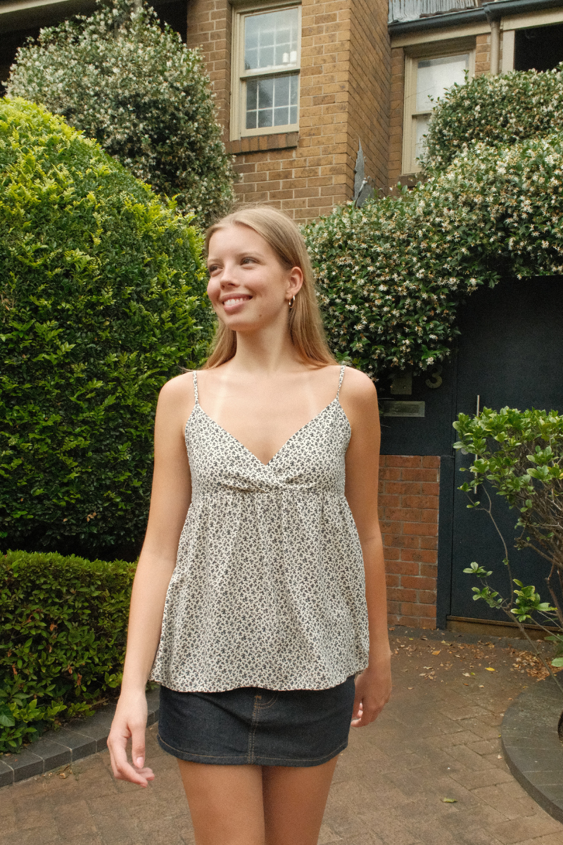 Ivory With Navy Blue Floral / XS/S