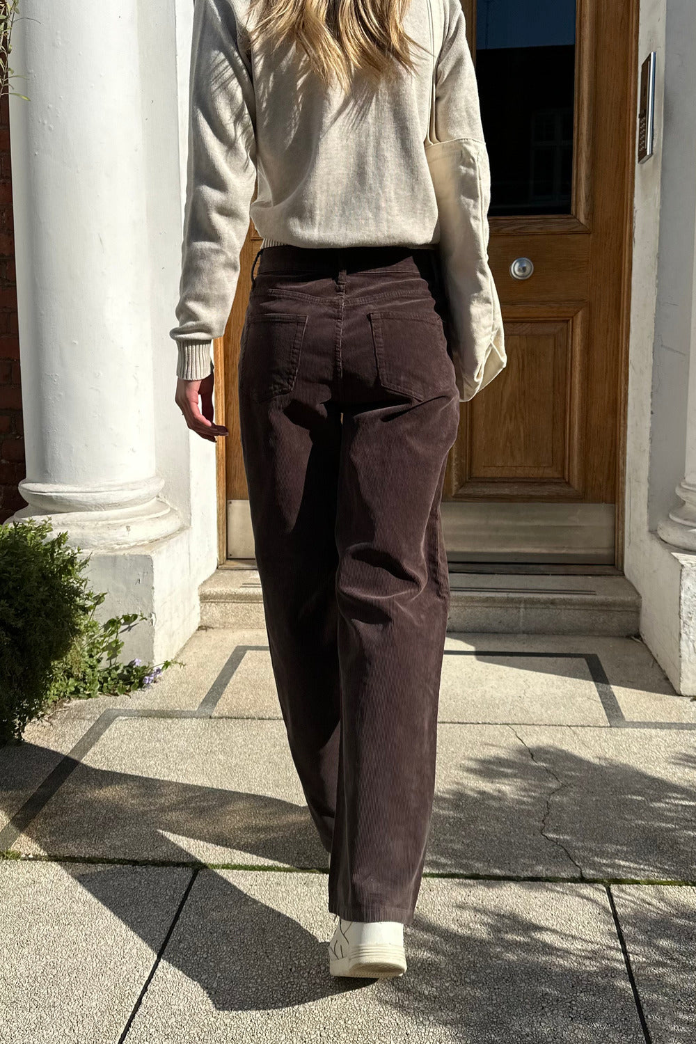 Dark Brown / S