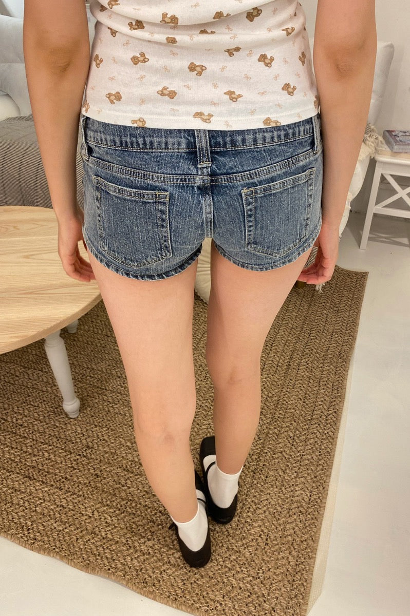 Adelle Denim Shorts | Medium Wash Denim / XS/S