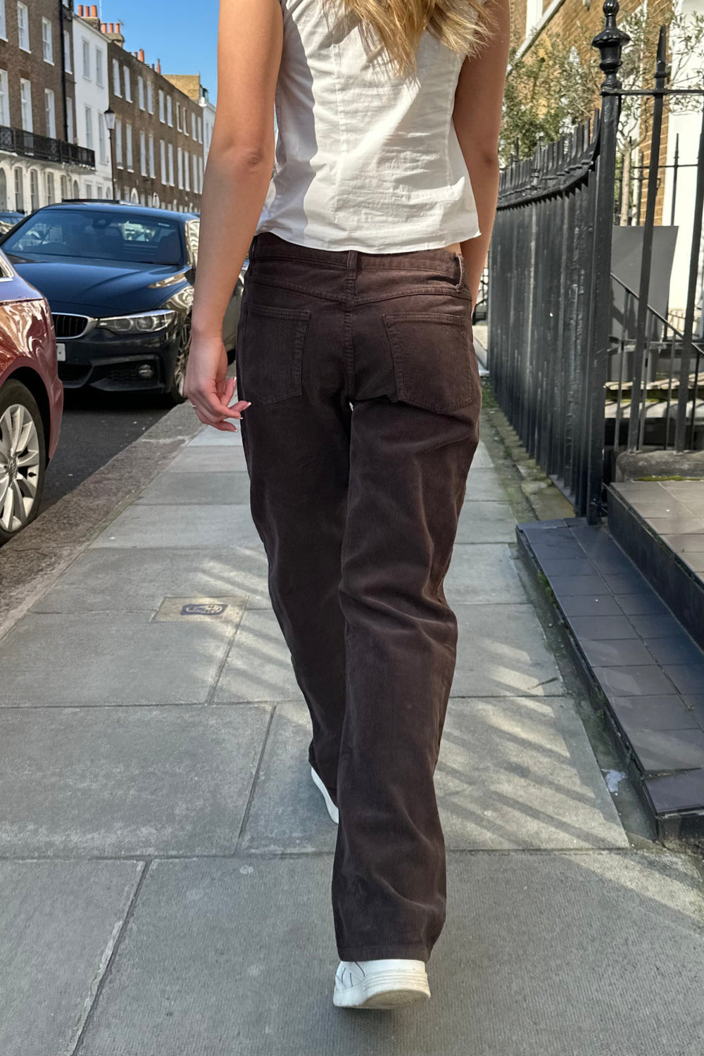 Dark Brown / M