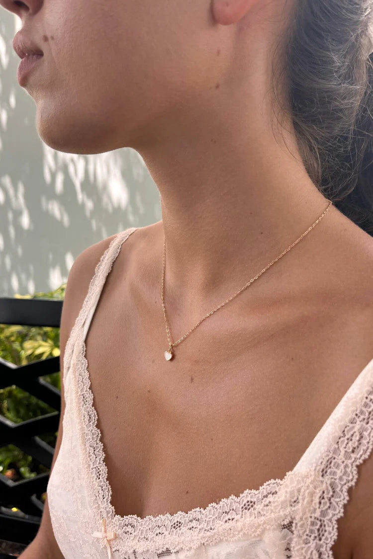 White Heart Necklace | White Heart Necklace