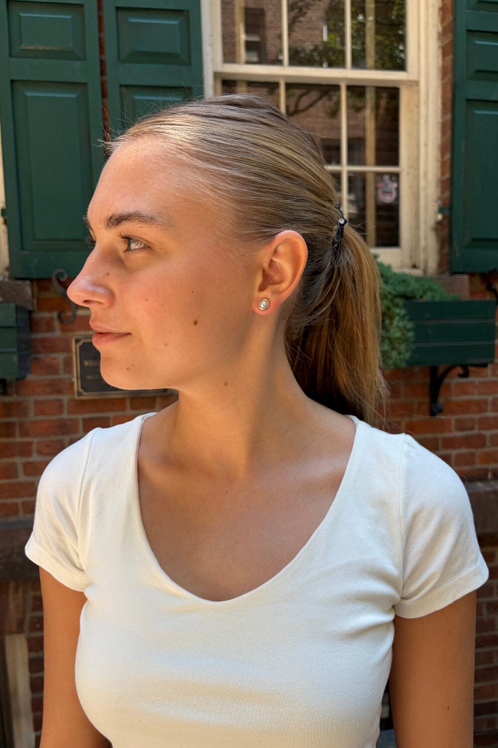 Pearl Stud Earrings | Gold