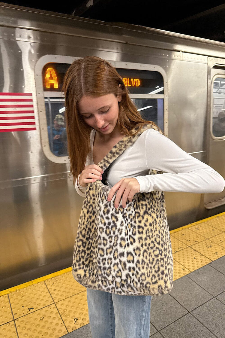 Animal Print Shoulder Bag | Leopard Print