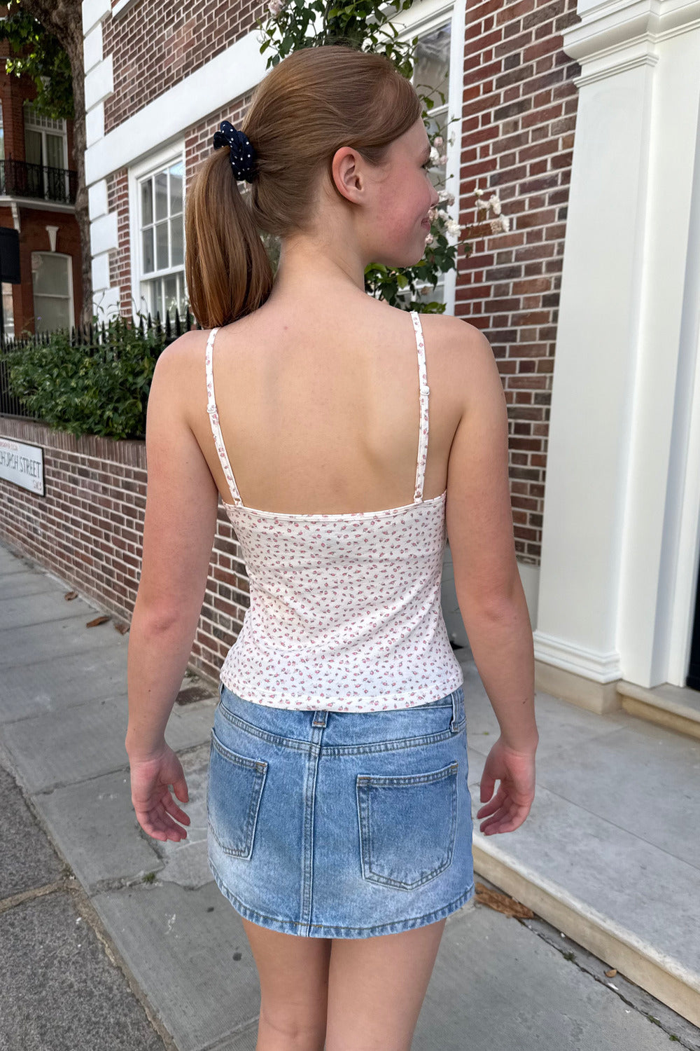 Serena Floral Tank | White With Rosebud / XS/S