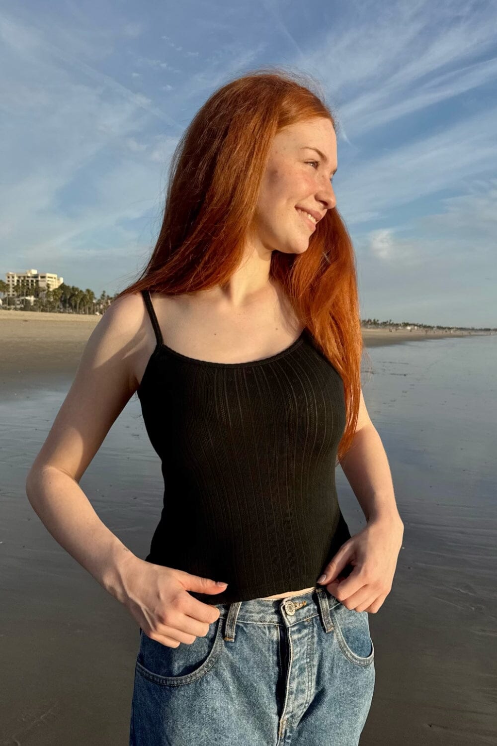 Skylar Eyelet Tank | Black / XS/S