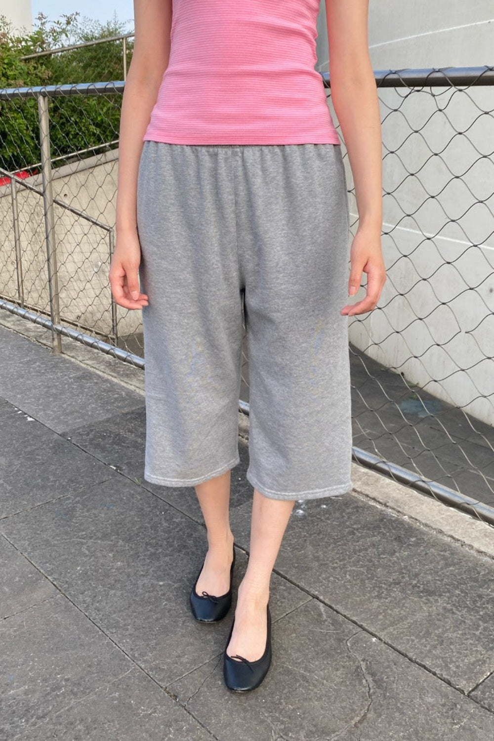 Anastasia Crop Sweatpants | Heather Grey / XS/S