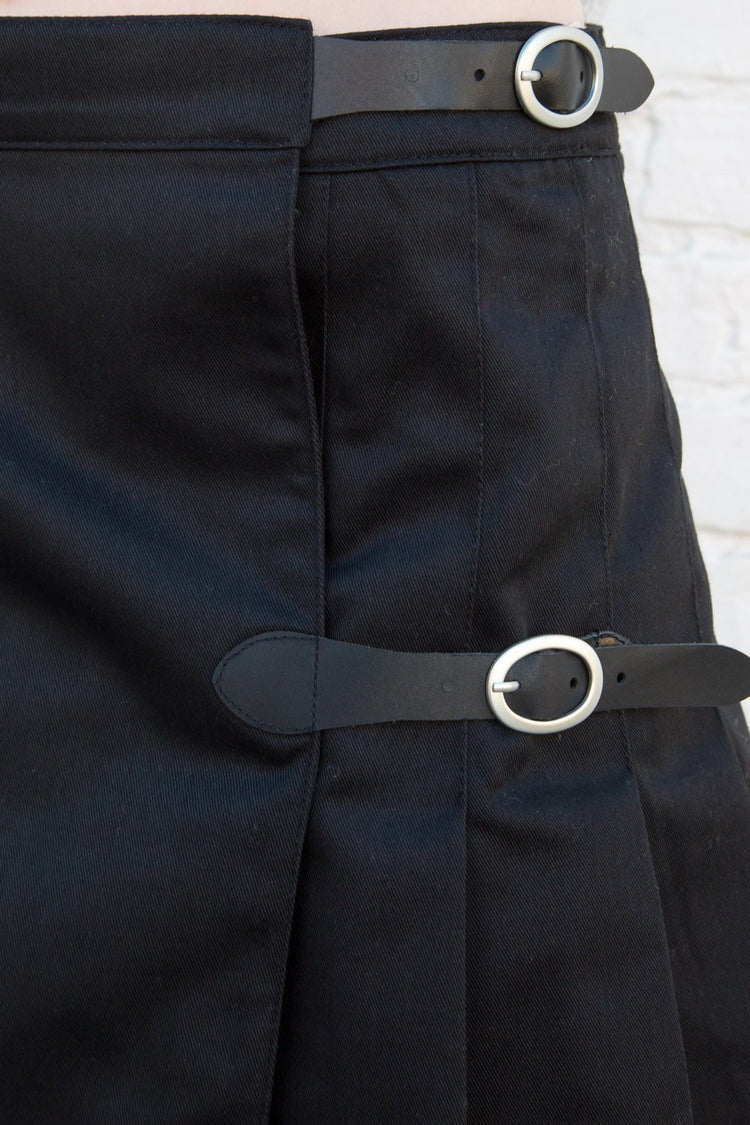 Dana Buckle Skirt | Black / XS/S