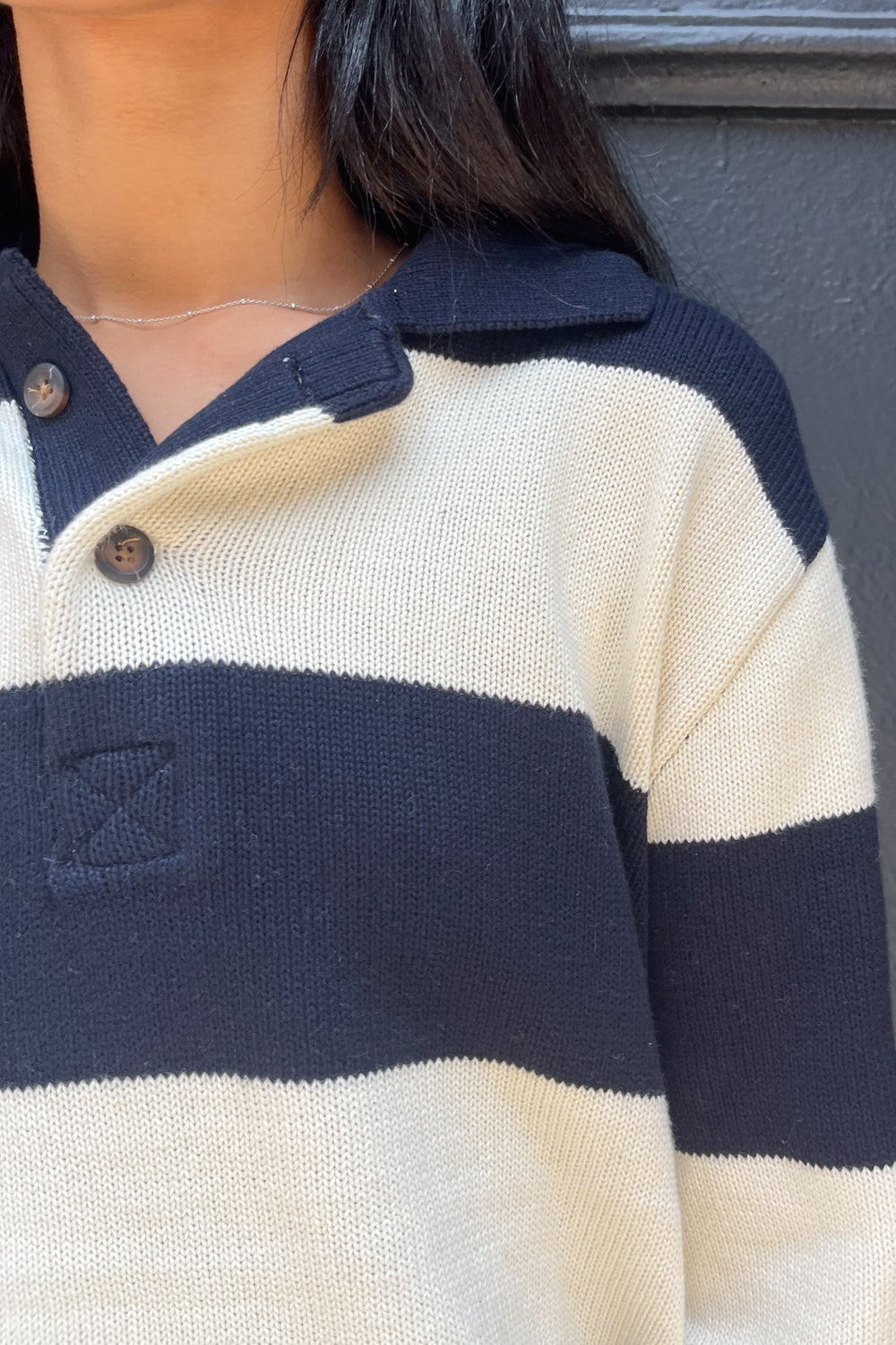 Ivory Navy Blue Stripes / Oversized Fit