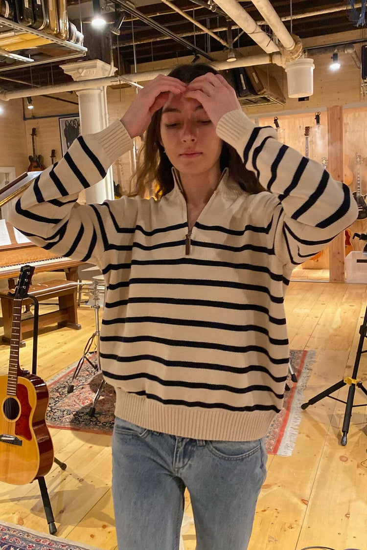 white with thin navy stripes / Oversized Fit