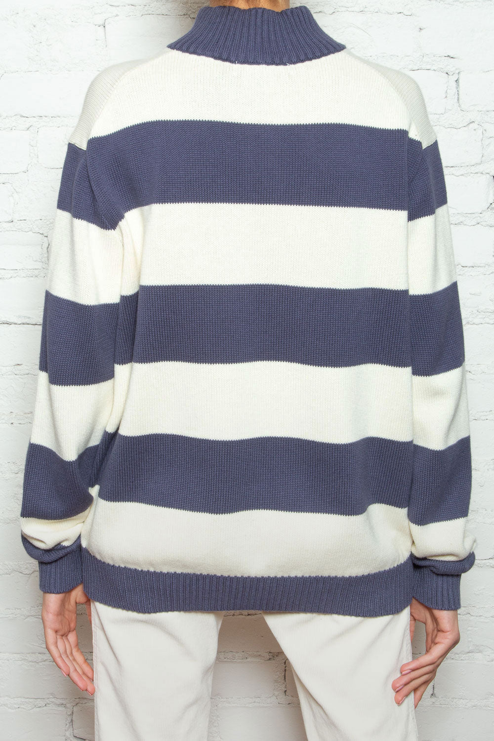 Ivory with Blue Stripes / Regular Fit