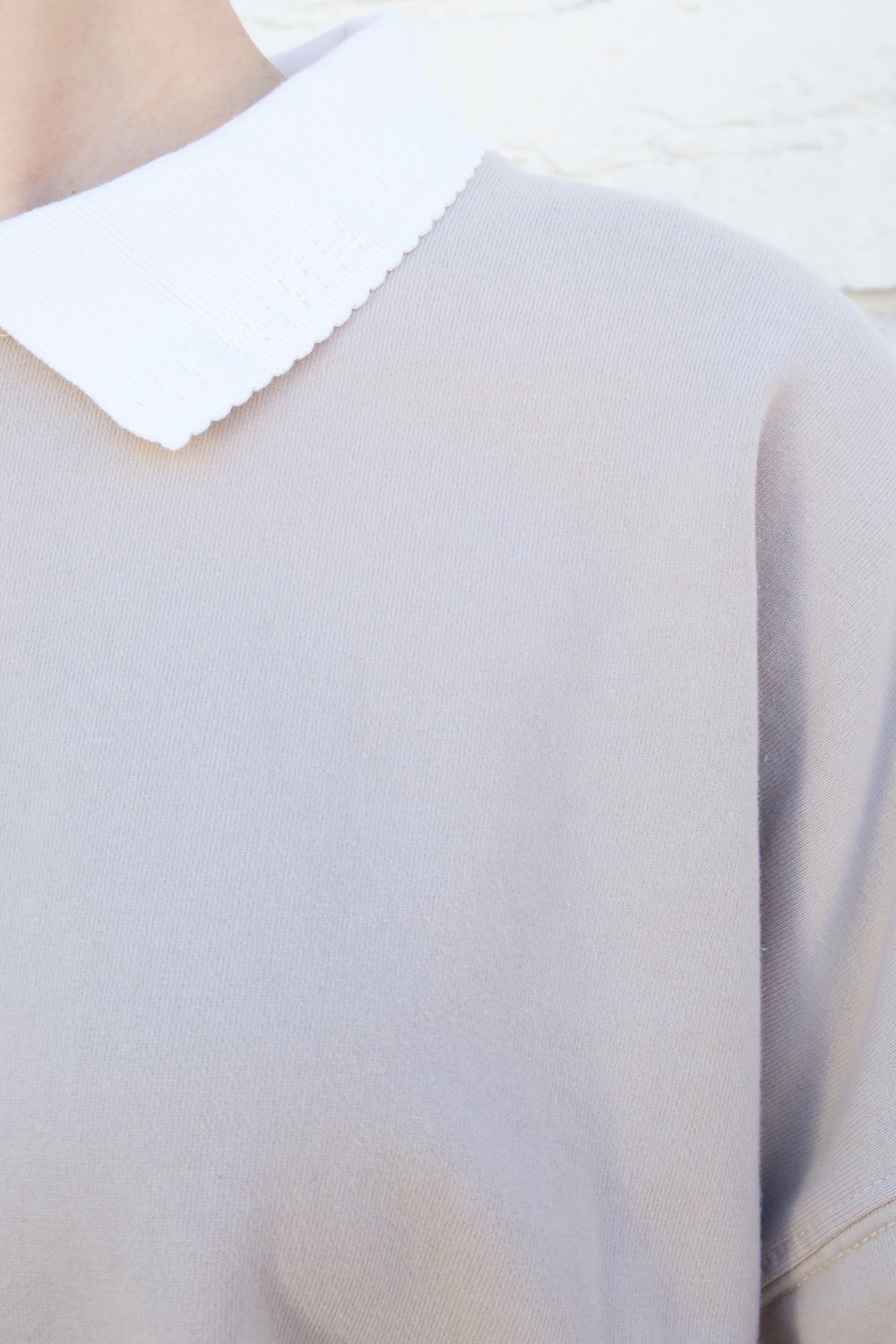 Erica Collar Sweatshirt | Light Brown / Oversized Fit